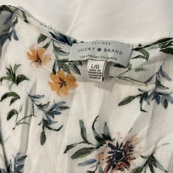 Sale 🎆Lucky Brand botton up babydoll style Blouse size Large - Picture 3 of 7